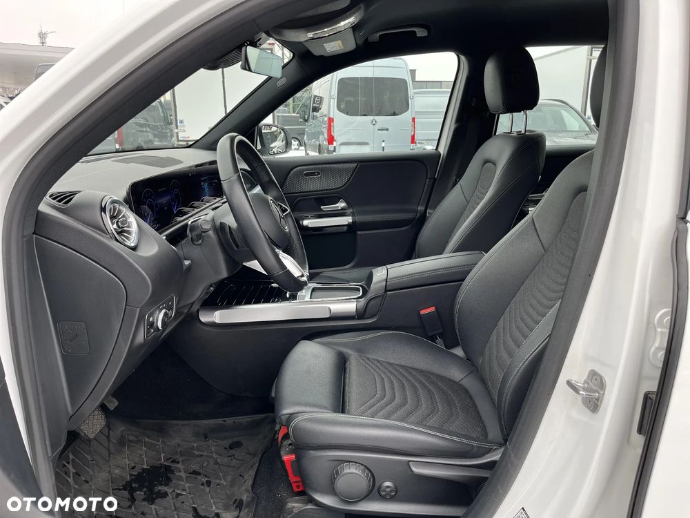 Mercedes-Benz EQB 250 70.5kWh Progressive 7os - 17