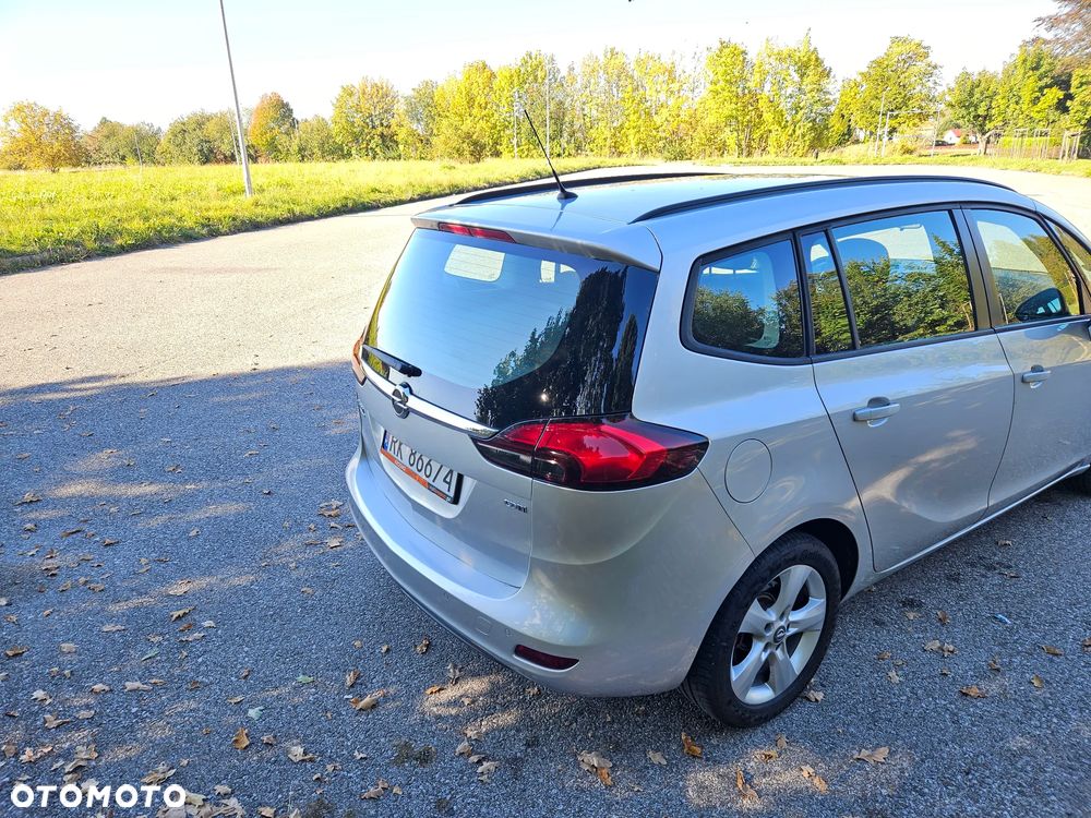 Opel Zafira - 14
