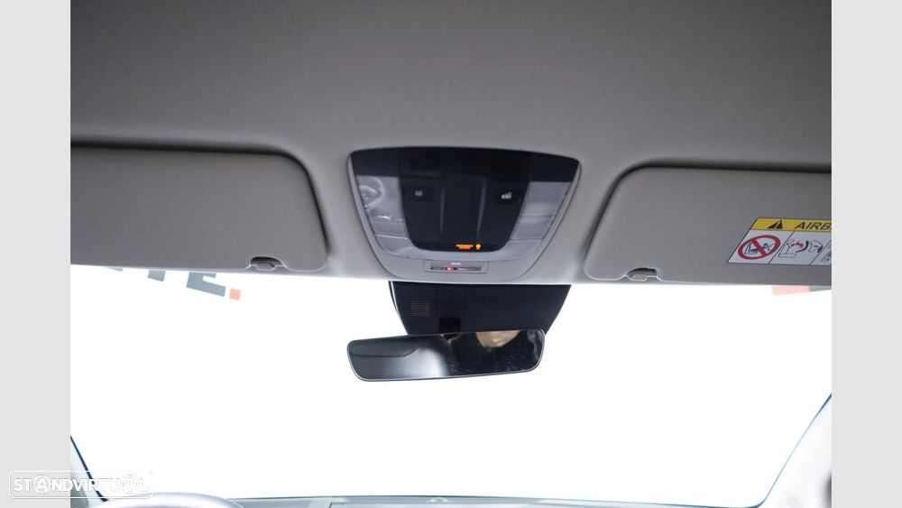 Kia Sportage 1.6 T-GDi PHEV Tech - 19