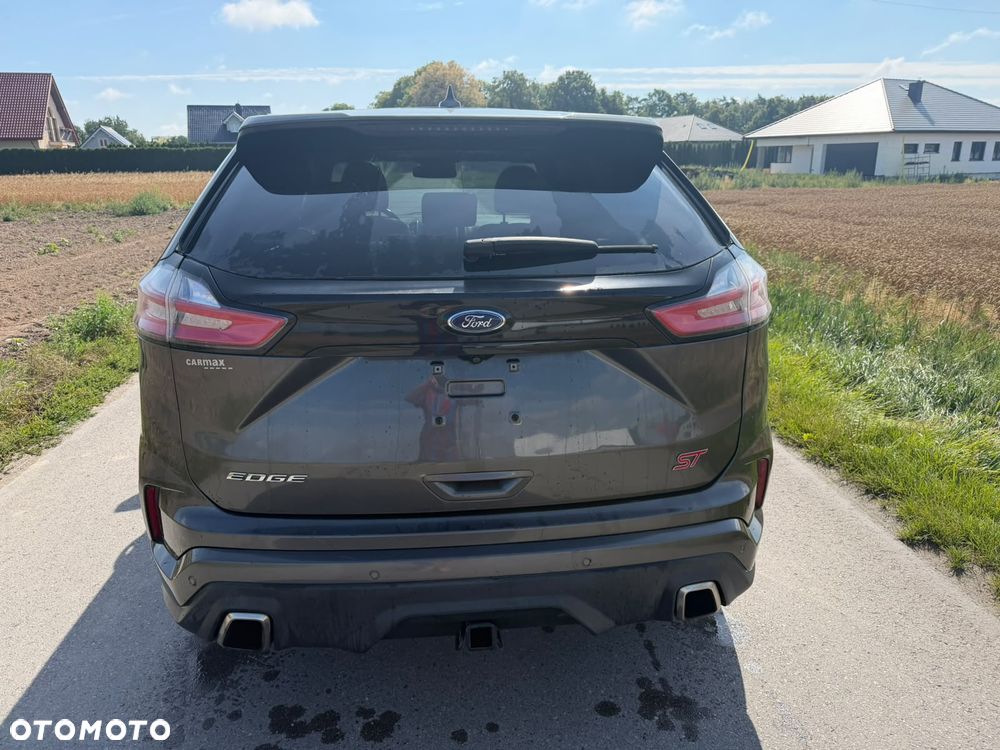 Ford Edge - 5