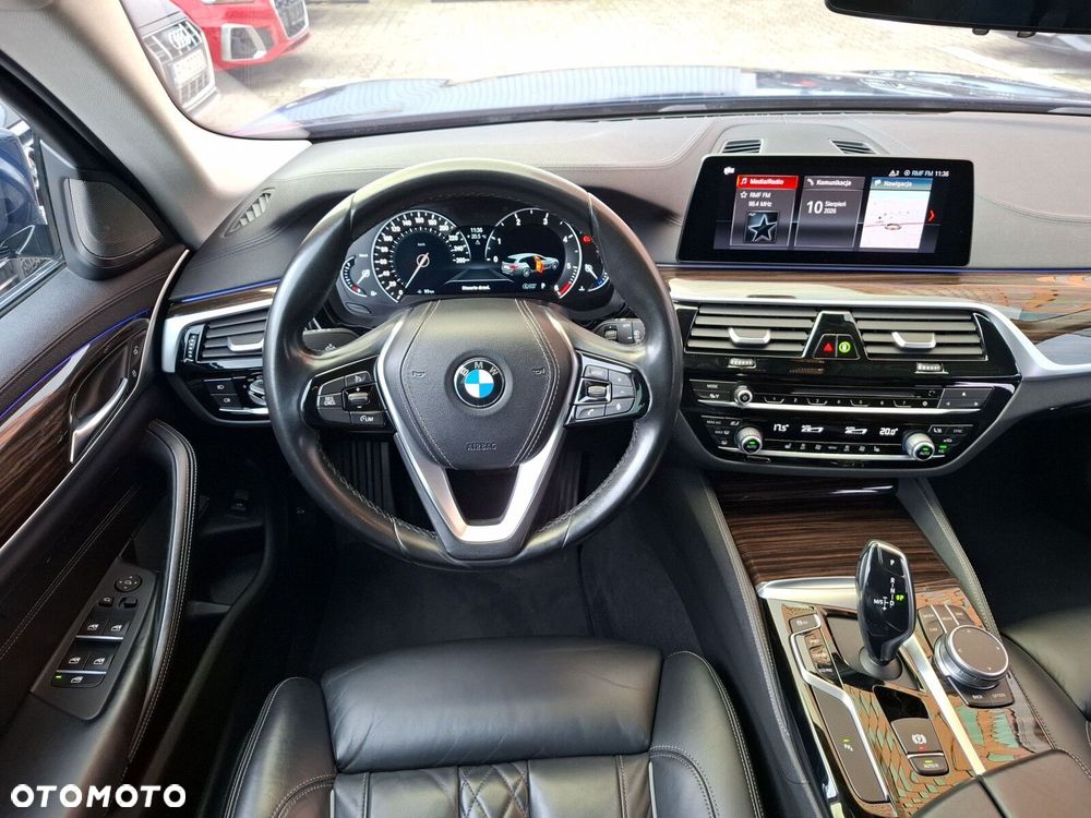 BMW Seria 5 520d xDrive Luxury Line sport - 15