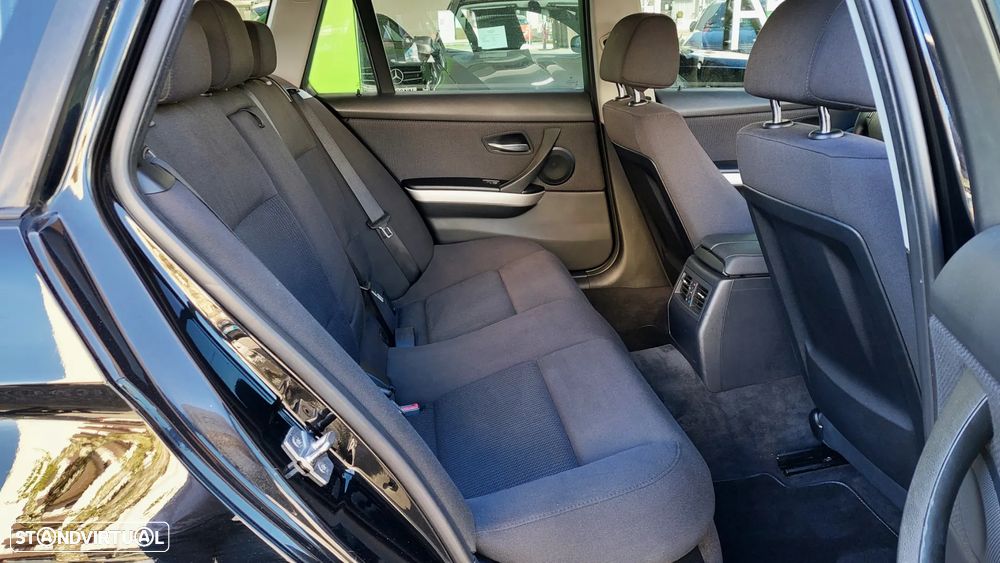 BMW 320 d DPF Touring Aut. - 16