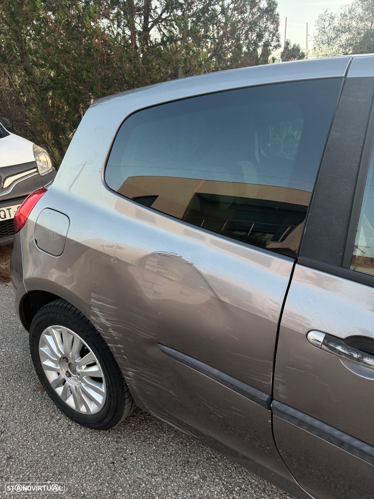 Renault Clio 1.2 16V GT - 8