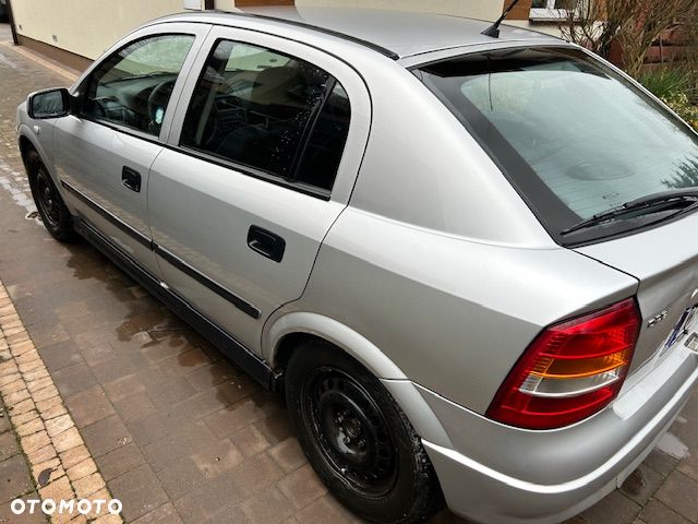 Opel Astra - 4