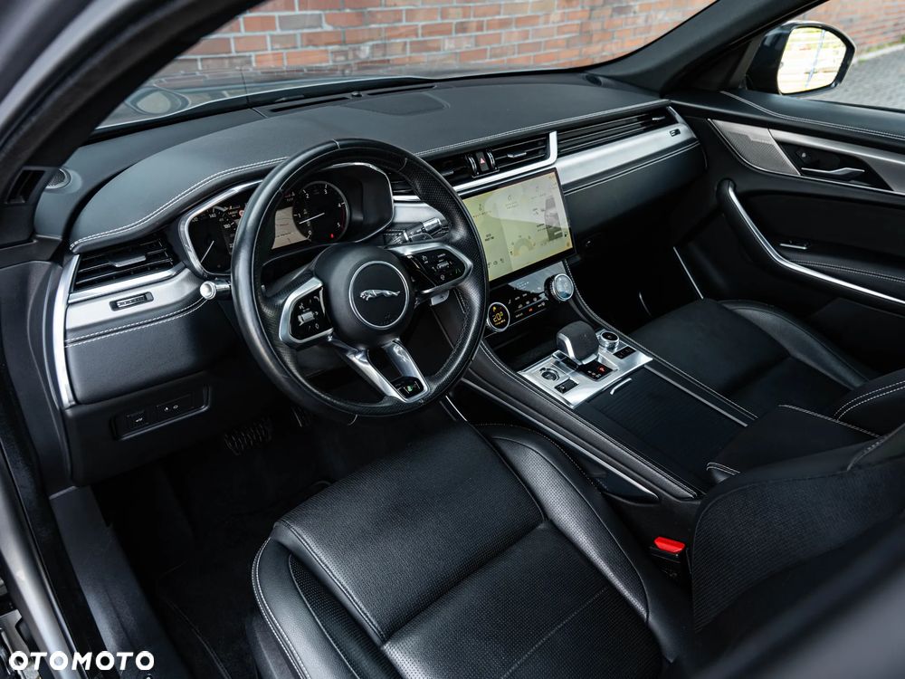Jaguar F-Pace D200 AWD R-Dynamic S - 23