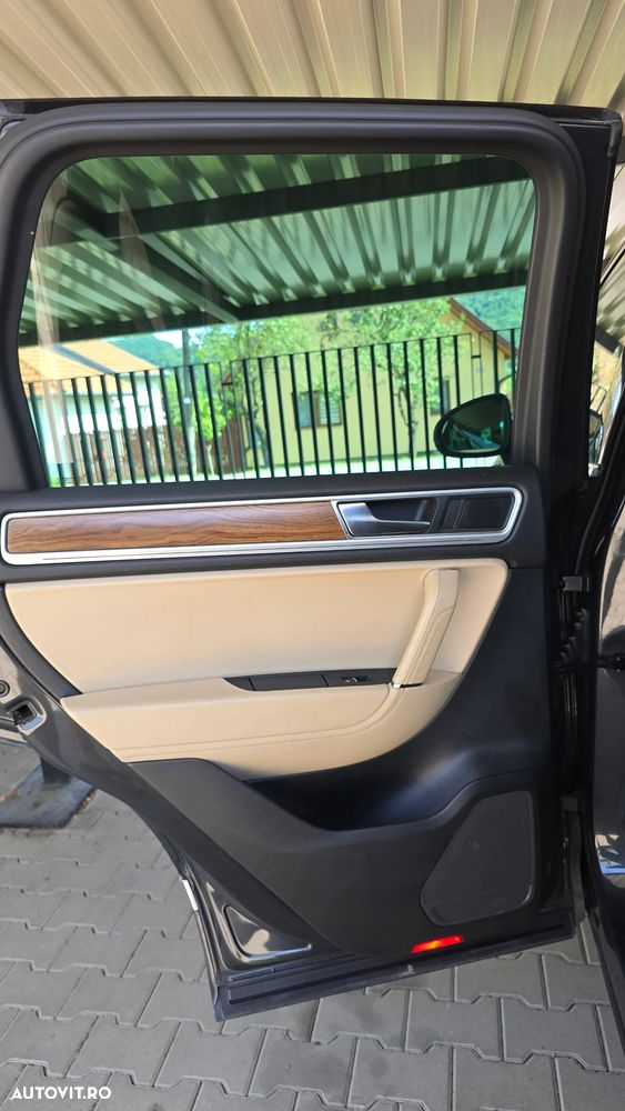 Volkswagen Touareg 3.0 V6 TDI BMT - 22