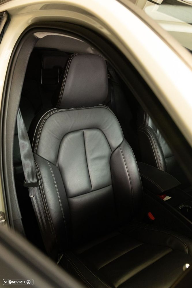 Volvo XC 40 T5 Recharge DKG Plus Bright - 15