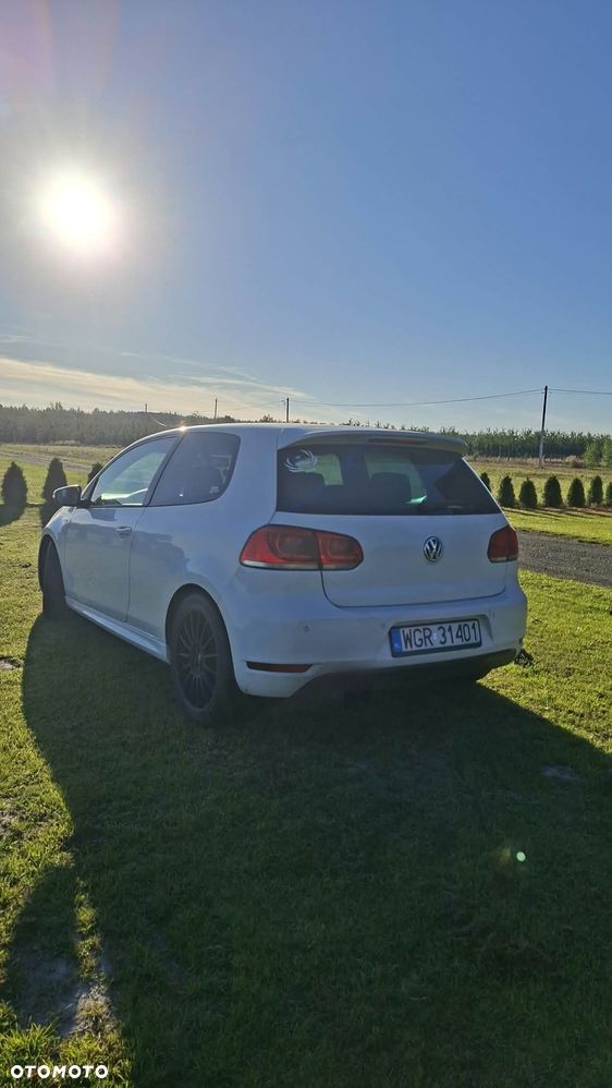 Volkswagen Golf - 14