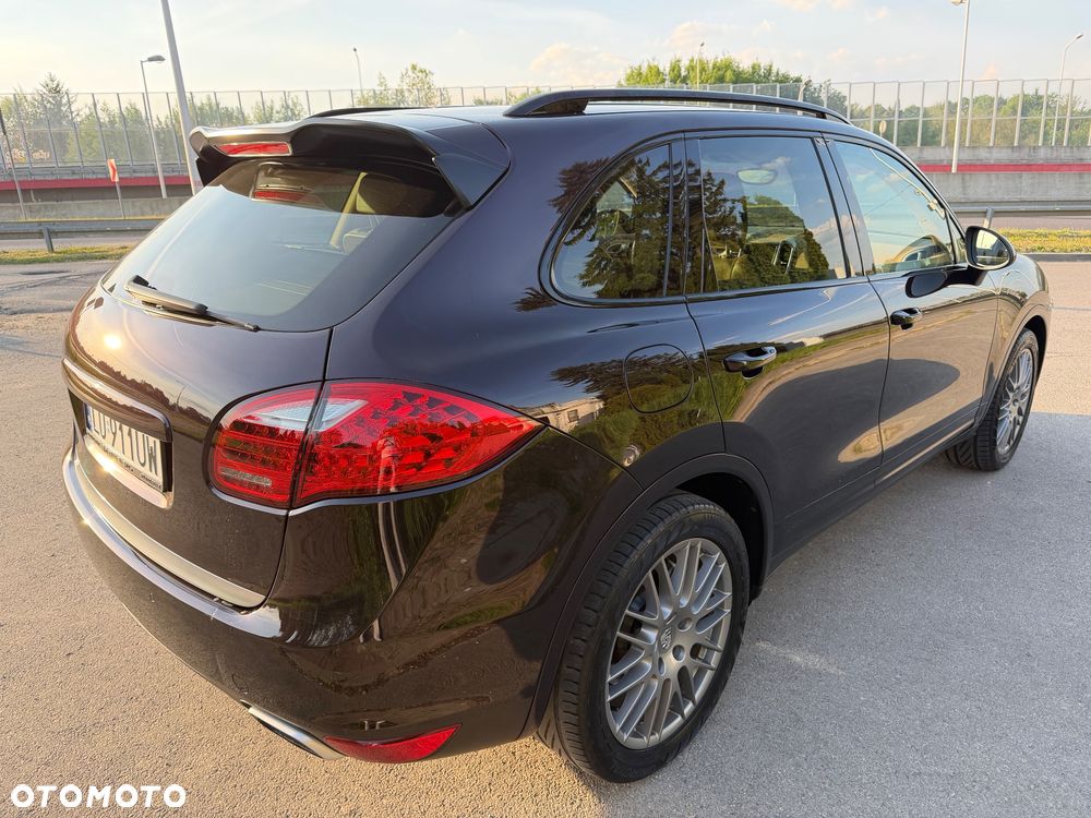 Porsche Cayenne - 6
