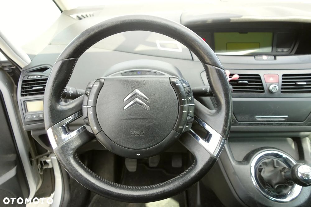 Citroën C4 Picasso 1.8 16V Confort - 5