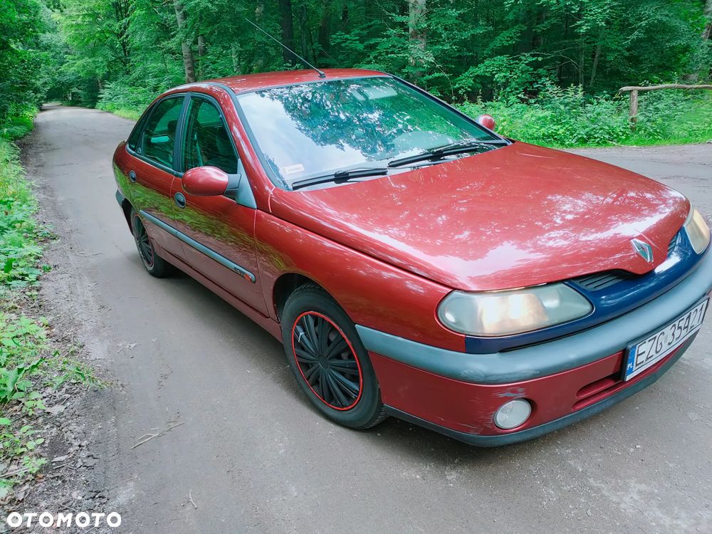 Renault Laguna - 1