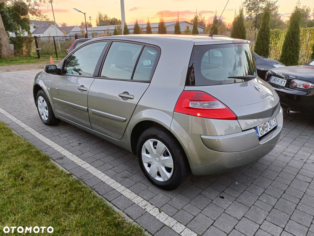 Renault Megane - 10