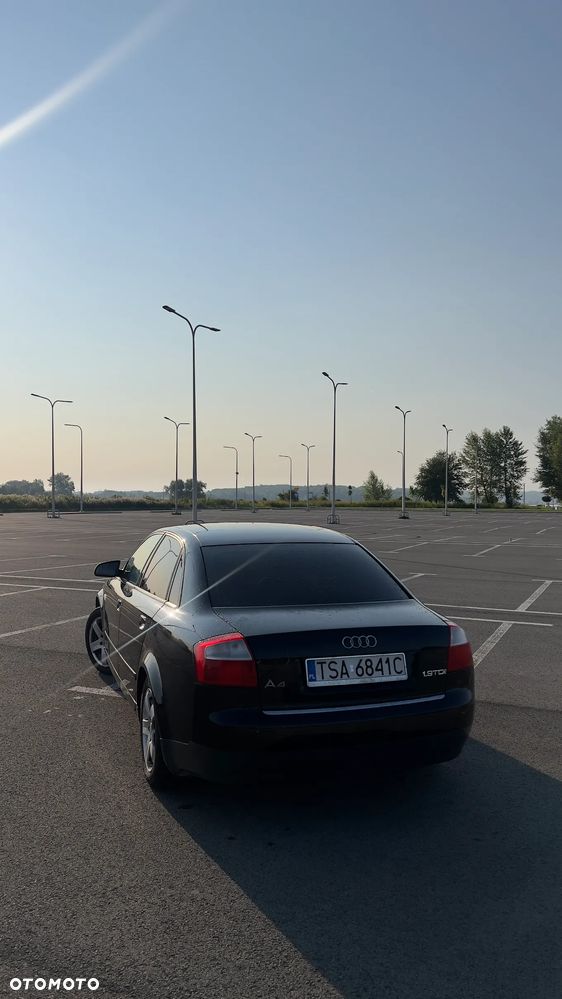 Audi A4 - 4