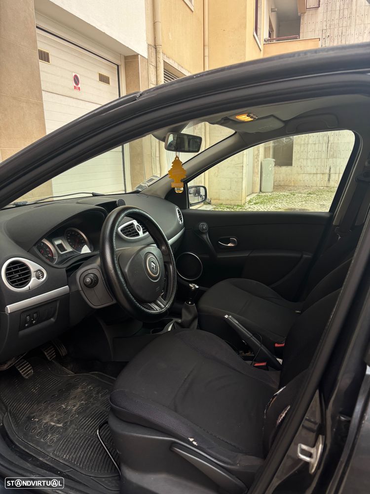 Renault Clio 1.5 dCi Confort - 10