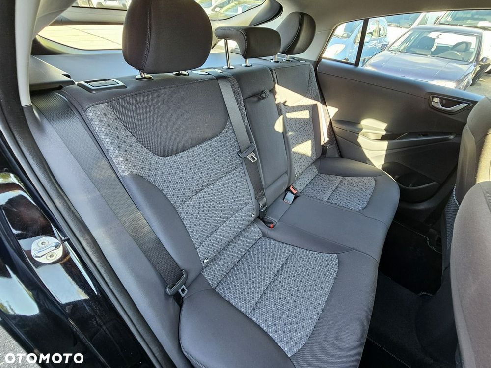 Hyundai IONIQ plug-in hybrid Premium - 17