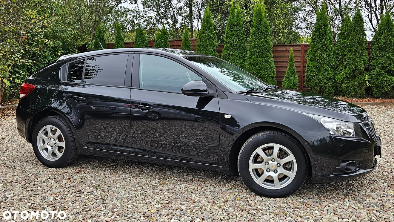Chevrolet Cruze - 18