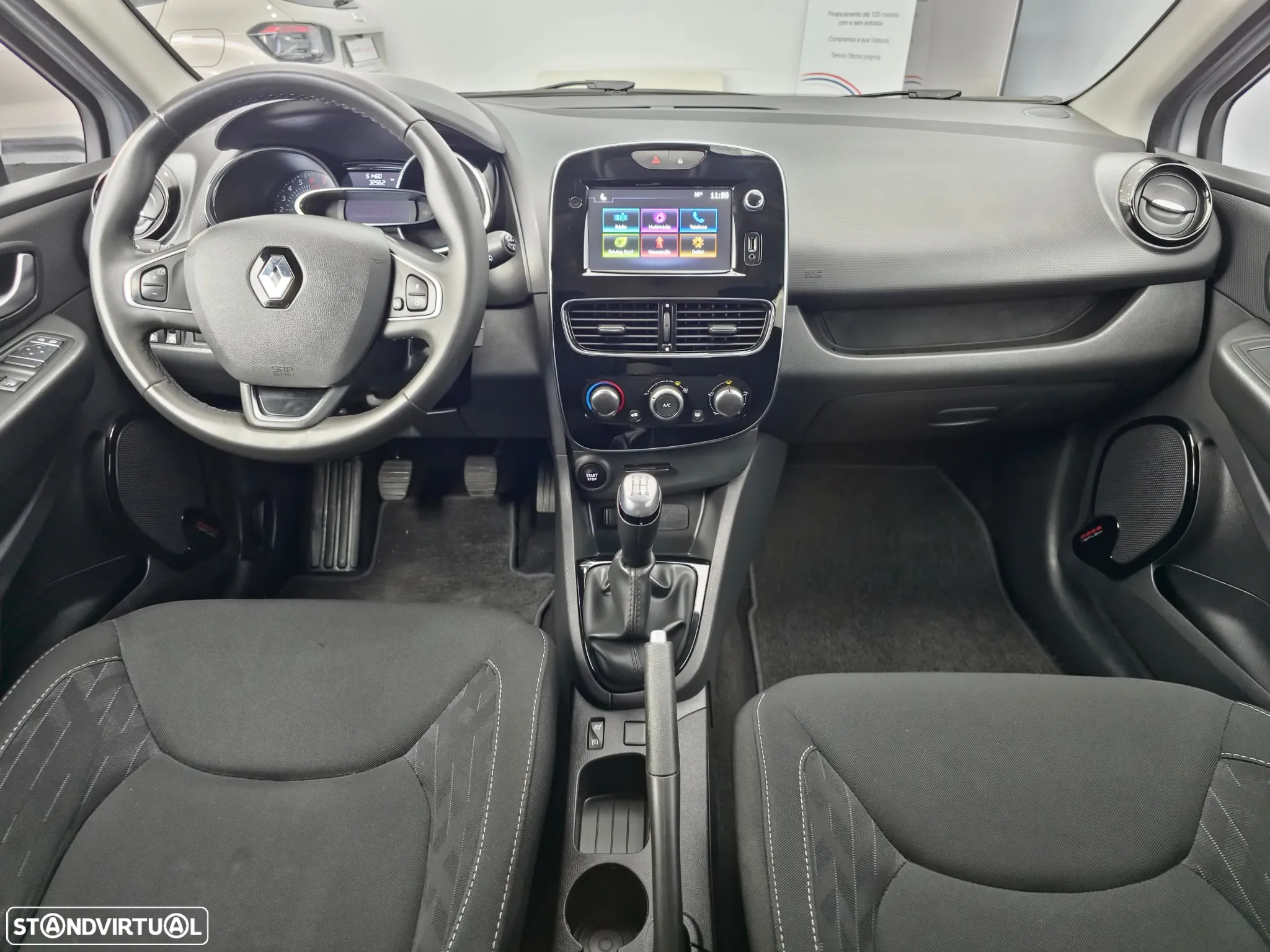 Renault Clio Sport Tourer 0.9 TCe Limited - 17
