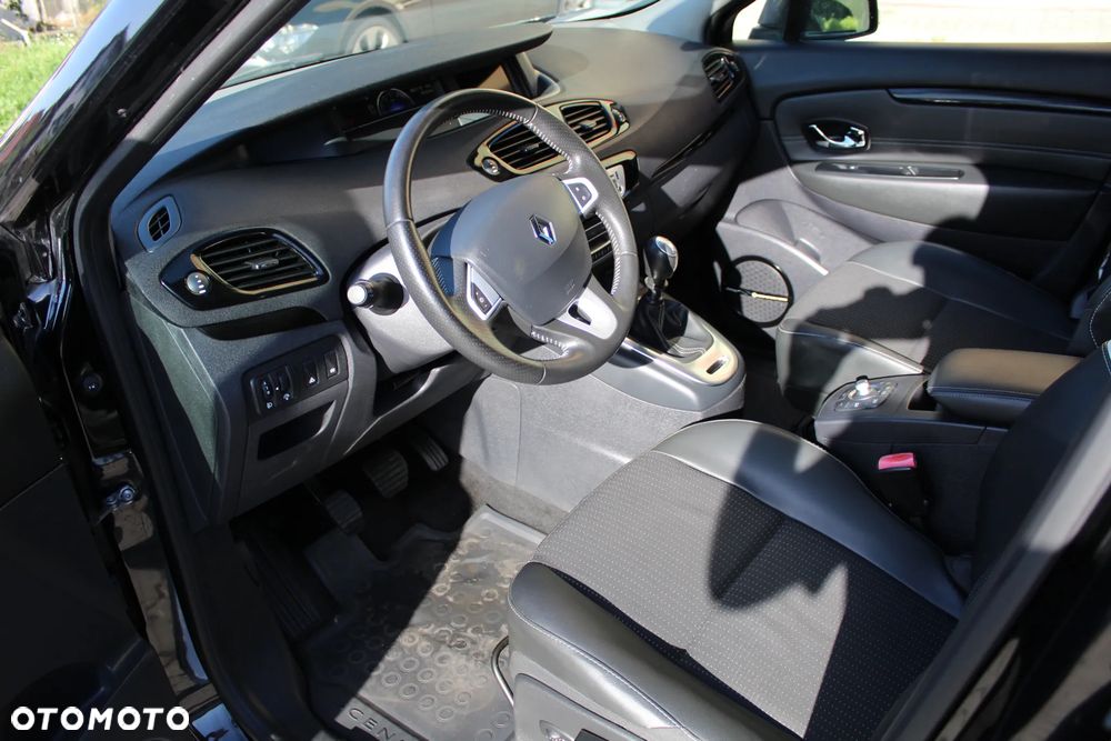 Renault Scenic - 16