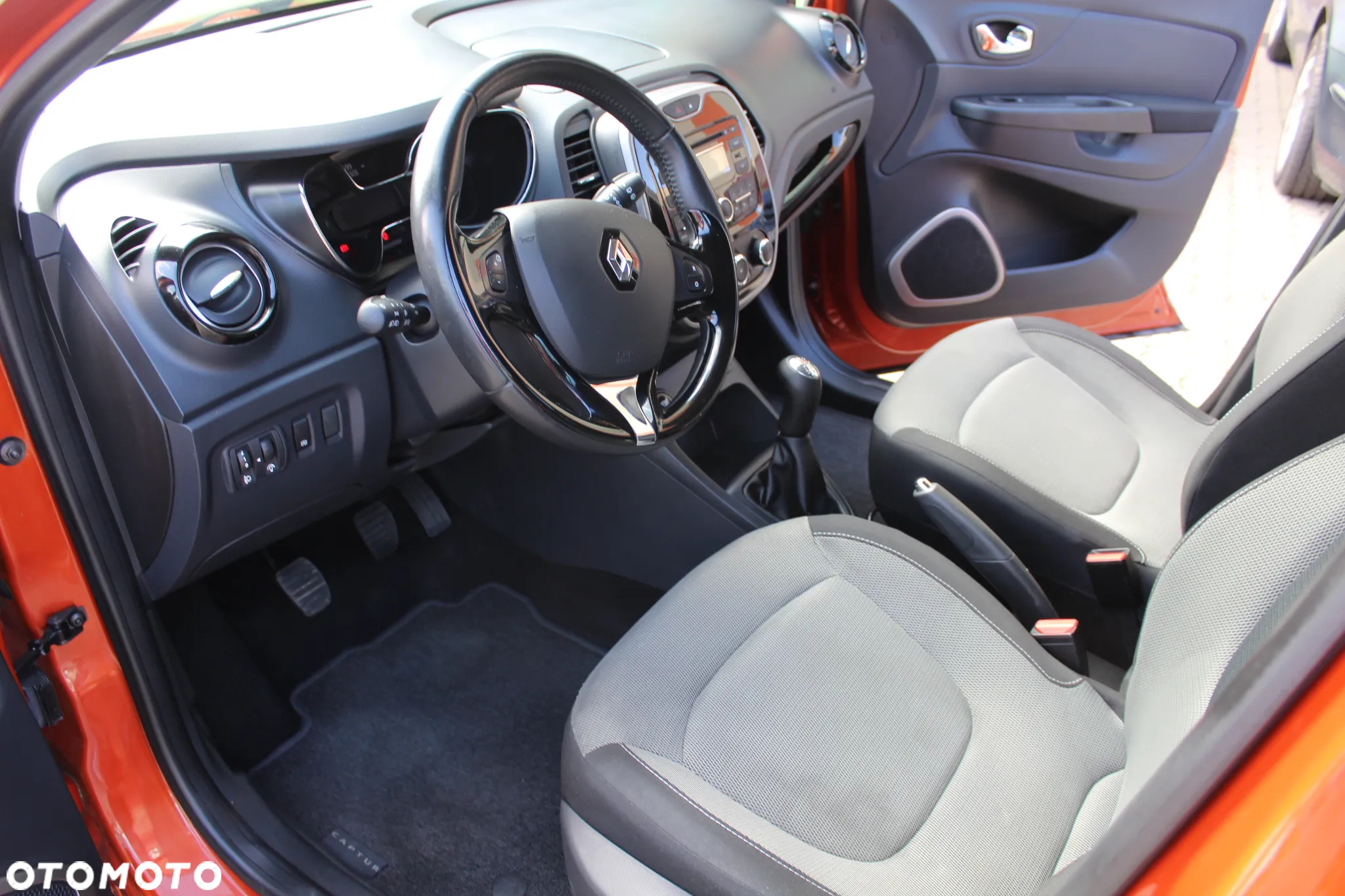 Renault Captur - 14