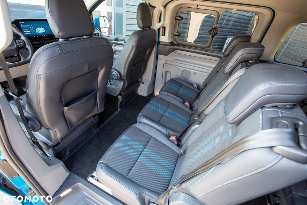 Ford Tourneo Custom - 8