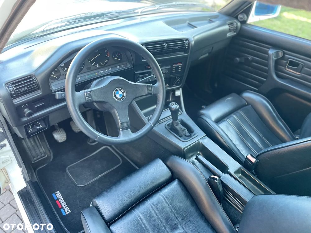 BMW Seria 3 316i - 12