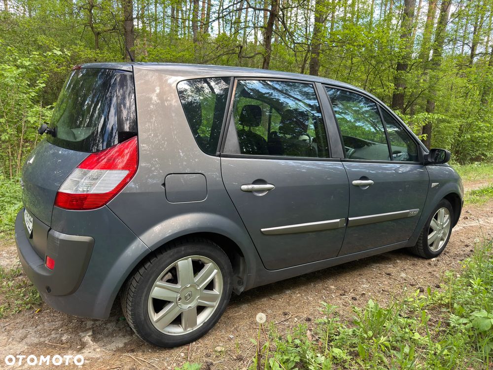 Renault Scenic 1.6 16V Dynamique - 3