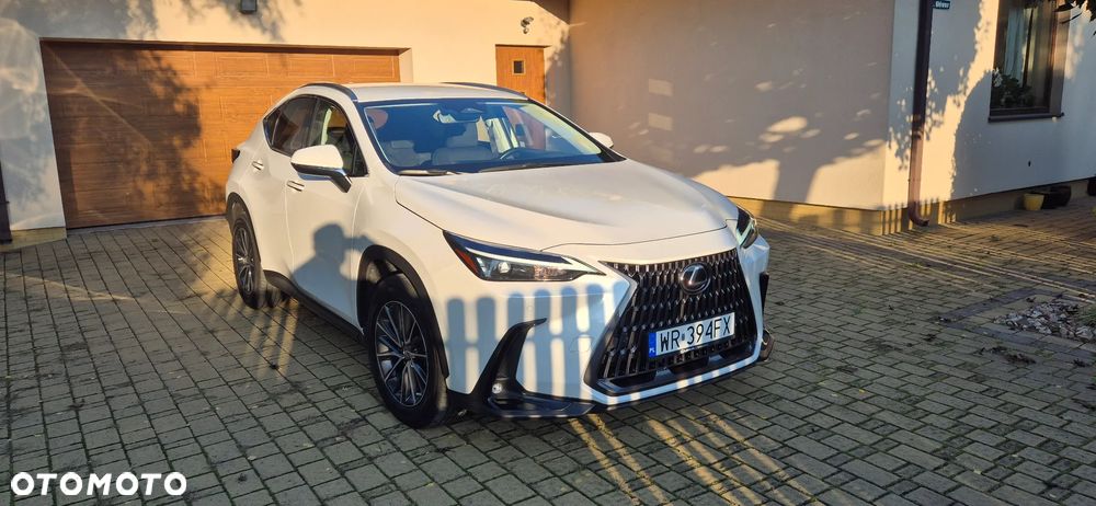 Lexus NX 350h Elegance 2WD - 3