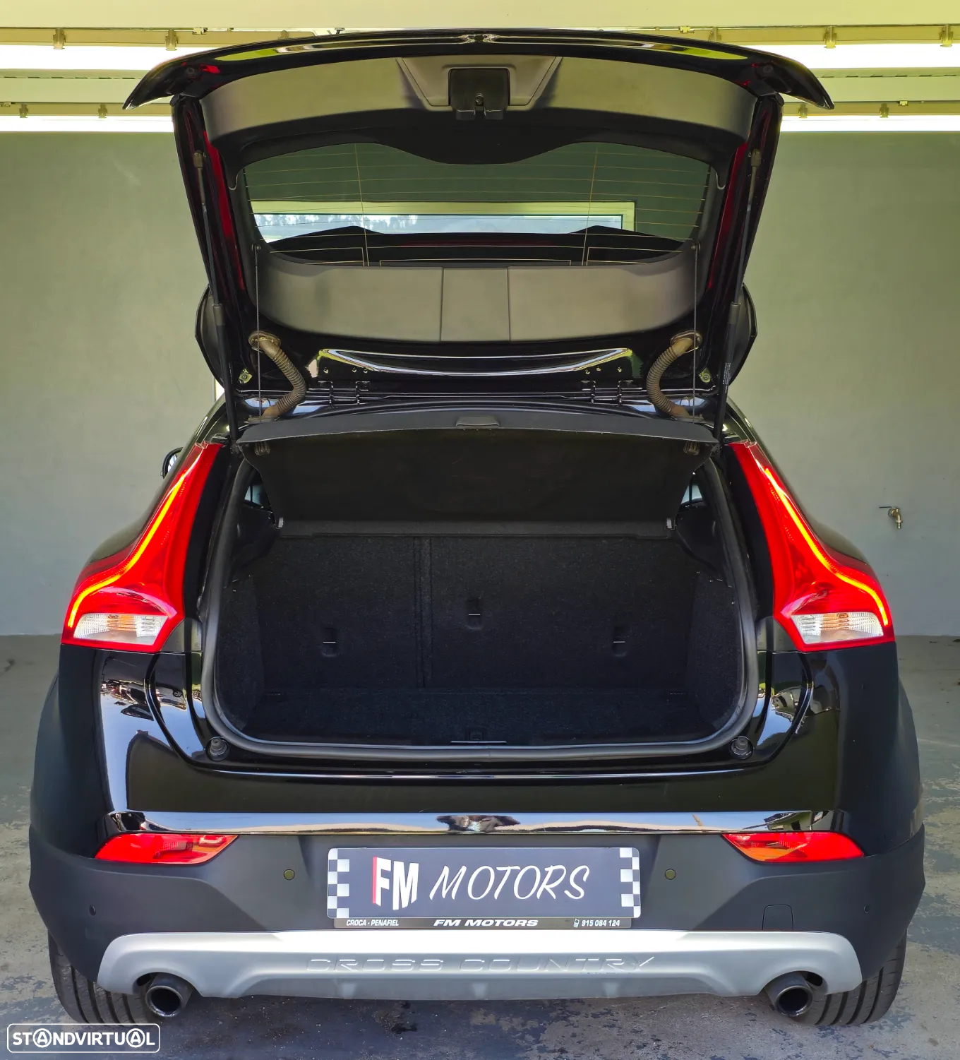 Volvo V40 Cross Country 2.0 D3 Kinetic - 42