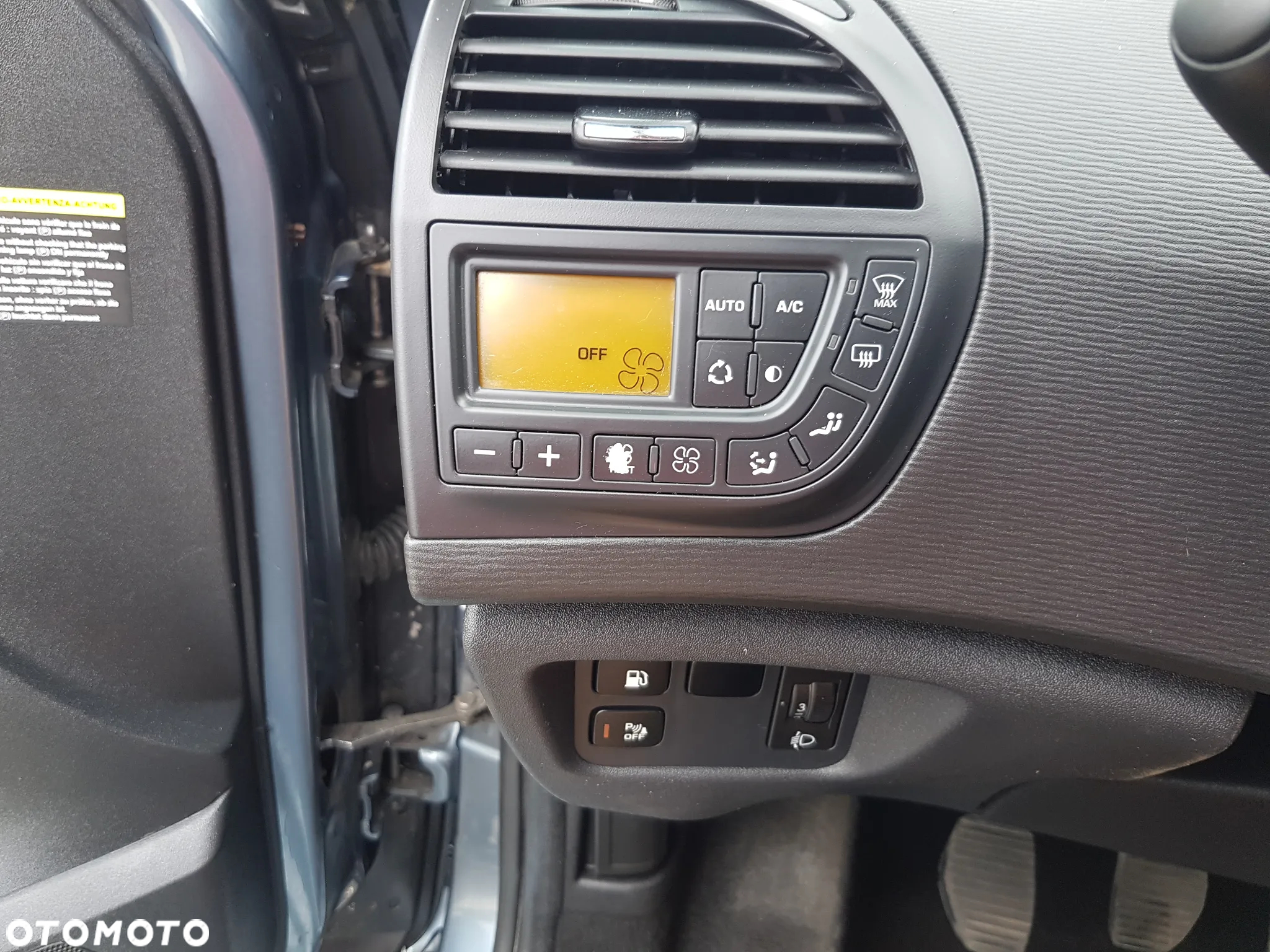 Citroën C4 Picasso - 23