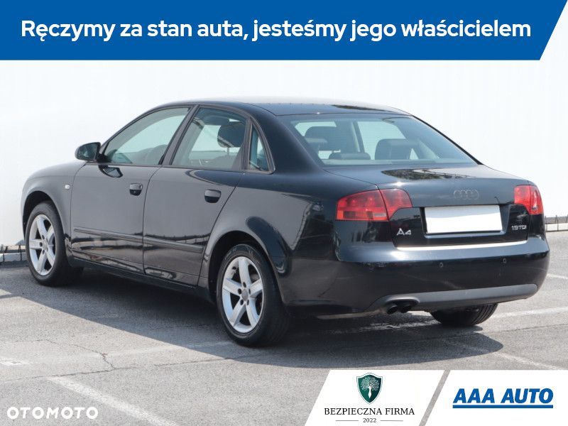 Audi A4 Limousine - 6