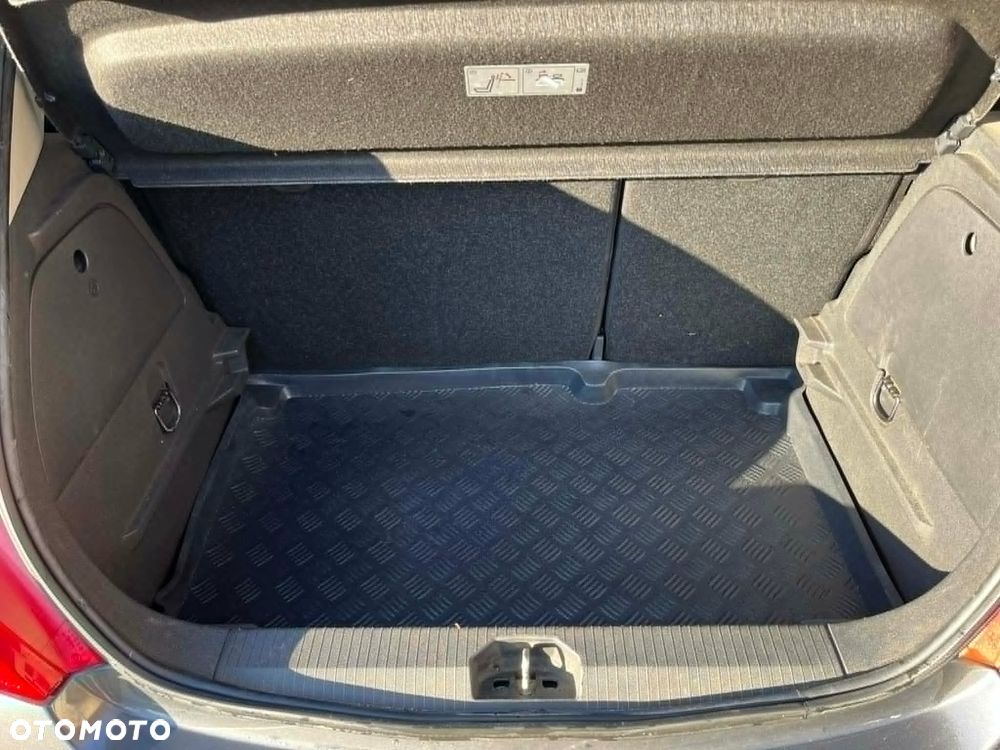 Opel Corsa - 3