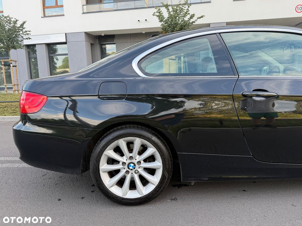 BMW Seria 3 320d - 12