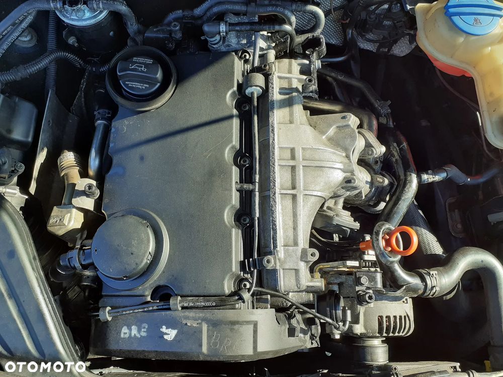 12196 Skrzynia biegów 6 biegów HCF Audi A4 B7 2.0 TDI - 2