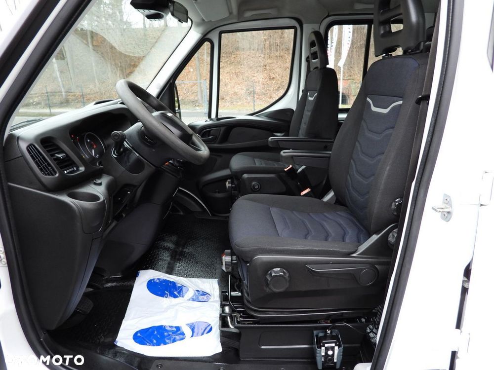 Iveco DAILY 35C16 WYWROTKA PODWÓJNA KABINA DOKA 6 MIEJSC TEMPOMAT BLIŹNIACZE KOŁA KLIMATYZACJA  160KM - 25