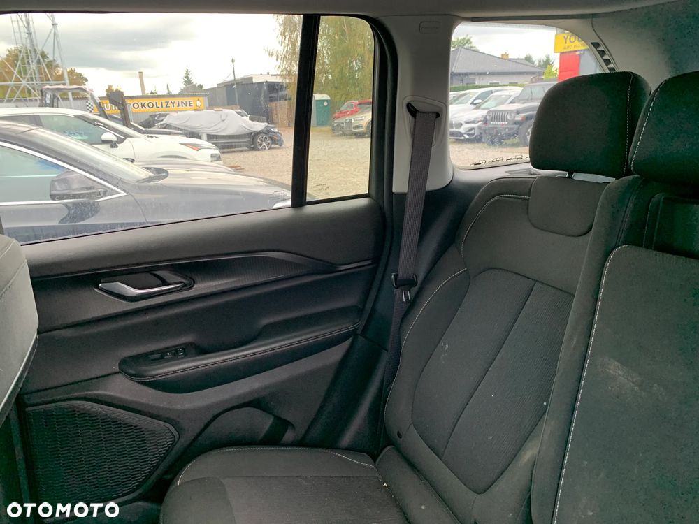 Jeep Grand Cherokee - 21