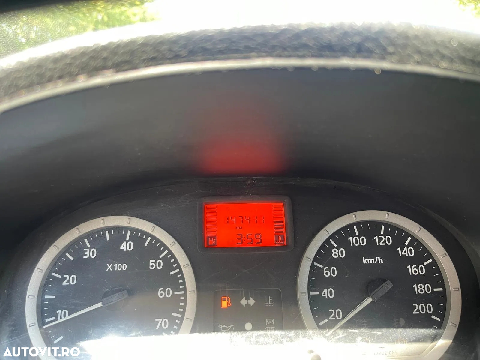 Dacia Logan 1.6 MPI Laureate - 8