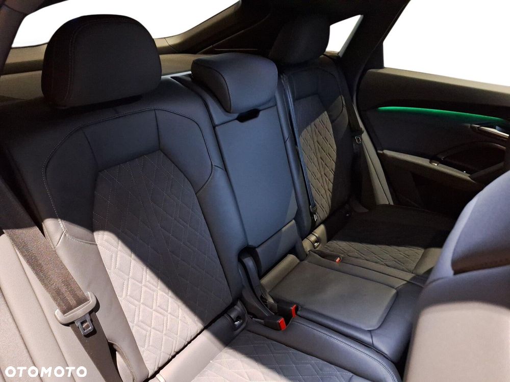Audi Q5 Sportback - 13