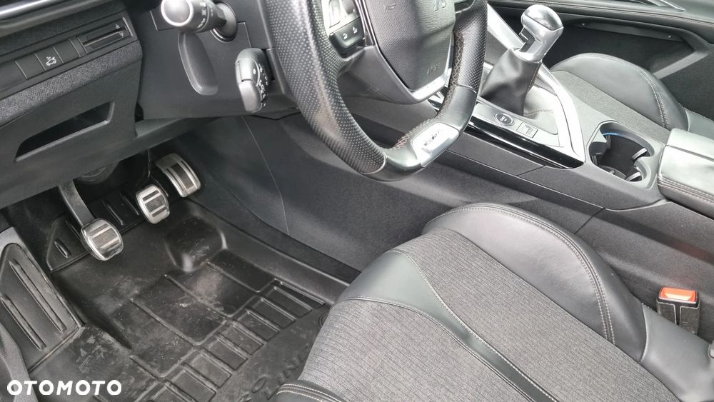 Peugeot 5008 BlueHDI 130 Active Business-Paket - 16