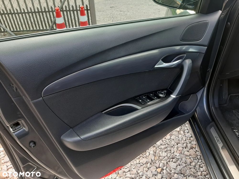 Hyundai i40 Kombi blue 1.6 Family - 25