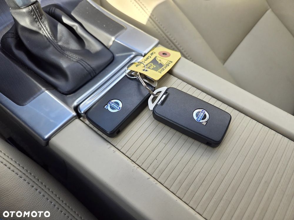 Volvo XC 60 - 18