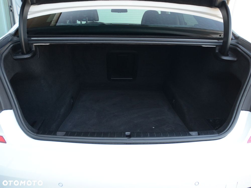 BMW Seria 7 - 19