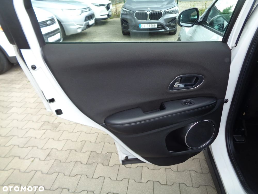 Honda HR-V 1.5 Executive (ADAS) CVT - 22