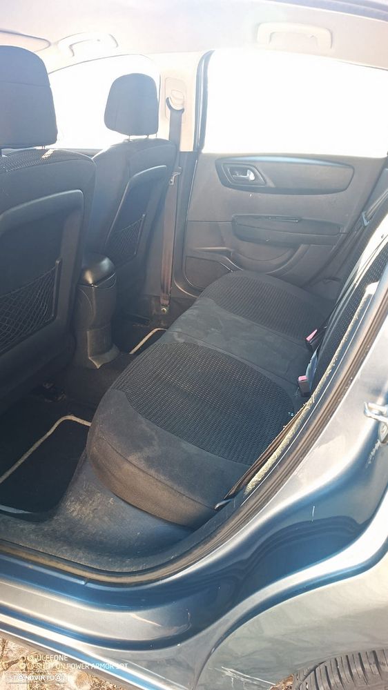 Citroën C4 1.6 HDi SX - 10