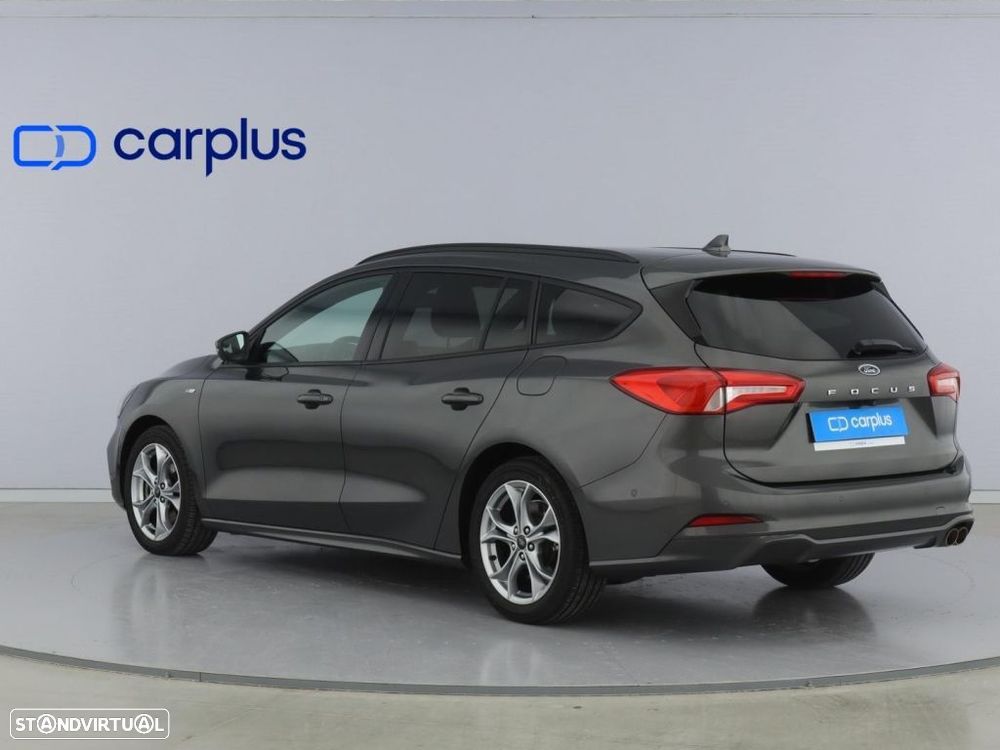 Ford Focus — fotografia 5