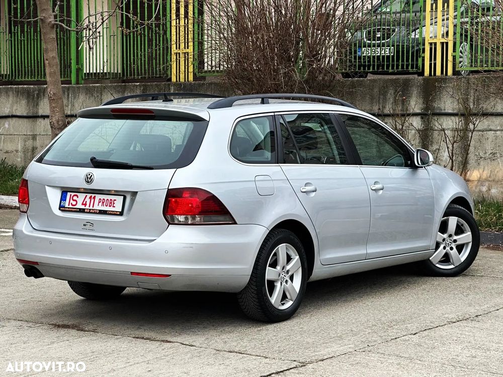 Volkswagen Golf 1.4 TSI Exclusive - 3