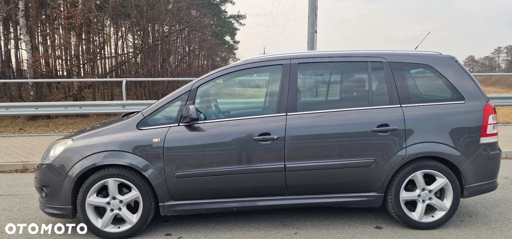 Opel Zafira 1.8 Sport - 8