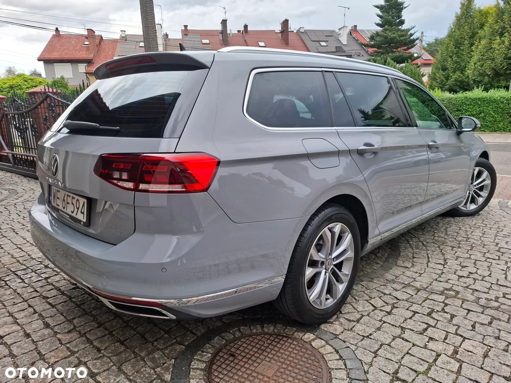 Volkswagen Passat Variant 1.5 TSI EVO Elegance DSG - 10