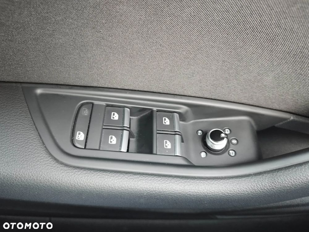 Audi A4 Avant 40 TDI S tronic - 25