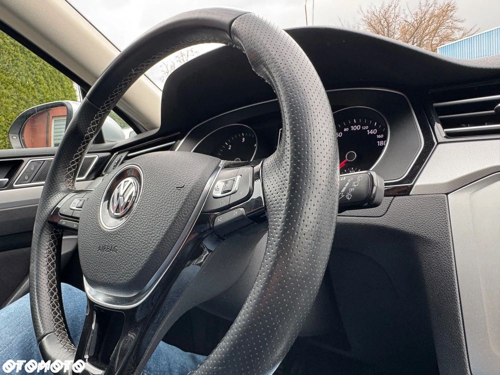 Volkswagen Passat Variant 2.0 TDI DSG (BlueMotion Technology) Trendline - 12