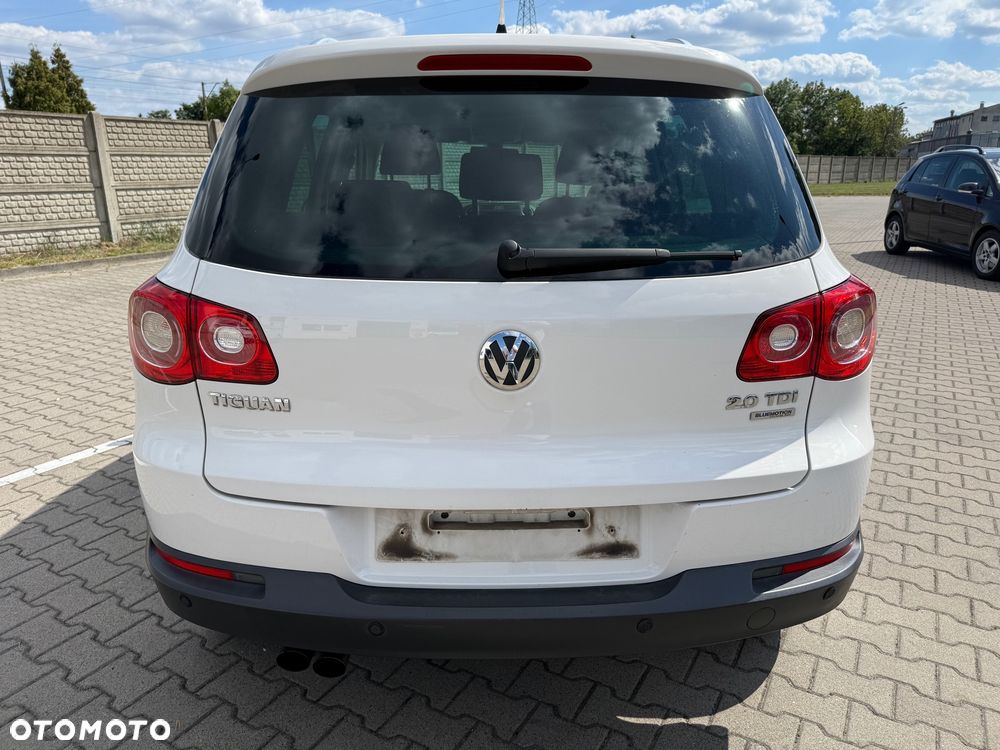Volkswagen Tiguan - 8